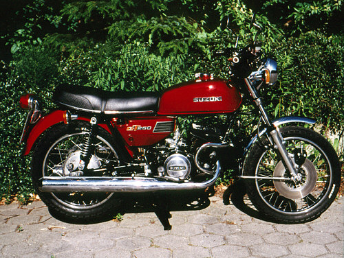 Suzuki GT 250